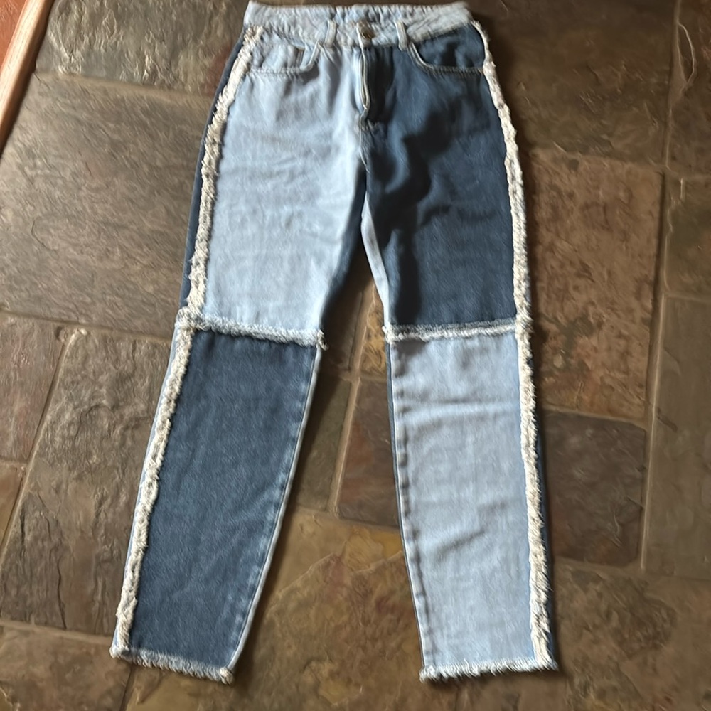 The Ragged Priest Quarter Panel Mom Jean Frayed Raw Hem Womens Denim Size 30 LNC